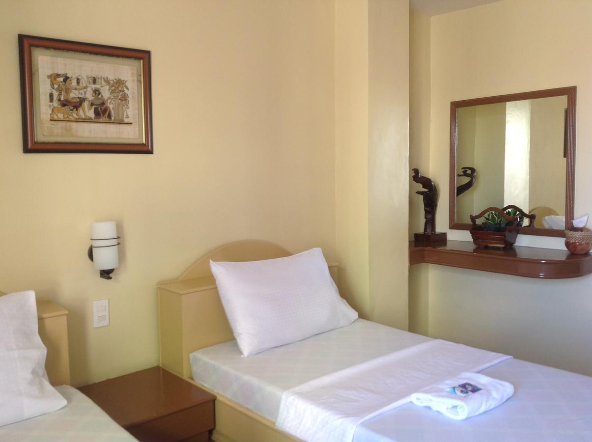 Danel Pensionne House Tacloban Exterior foto
