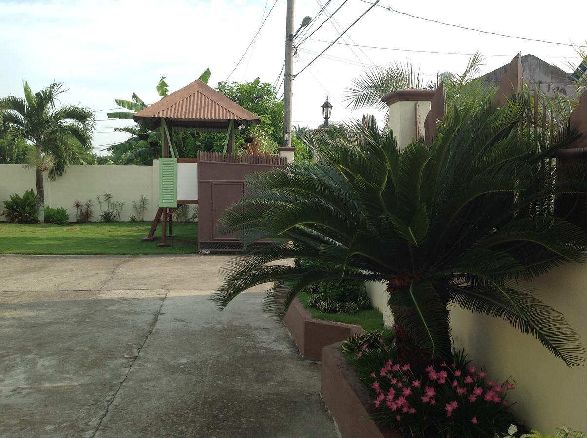 Danel Pensionne House Tacloban Exterior foto